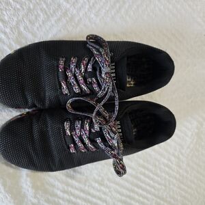 NOBULL Black Sneakers with Colorful Arrow Design